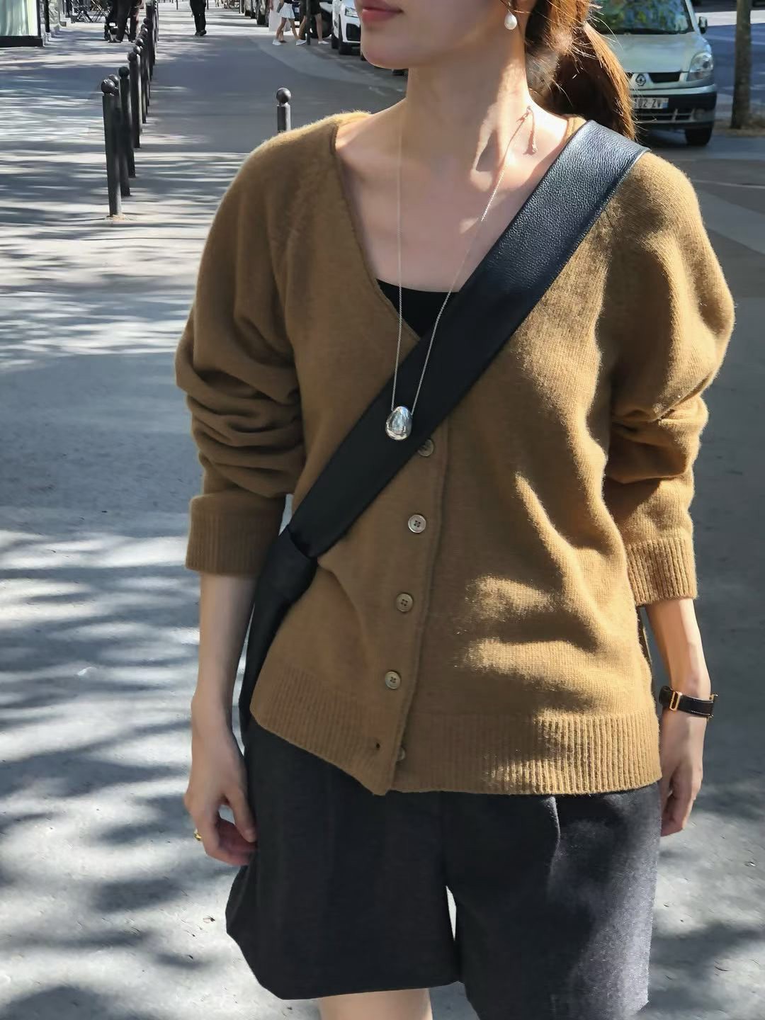 B67.大V家美麗諾V領針織外套