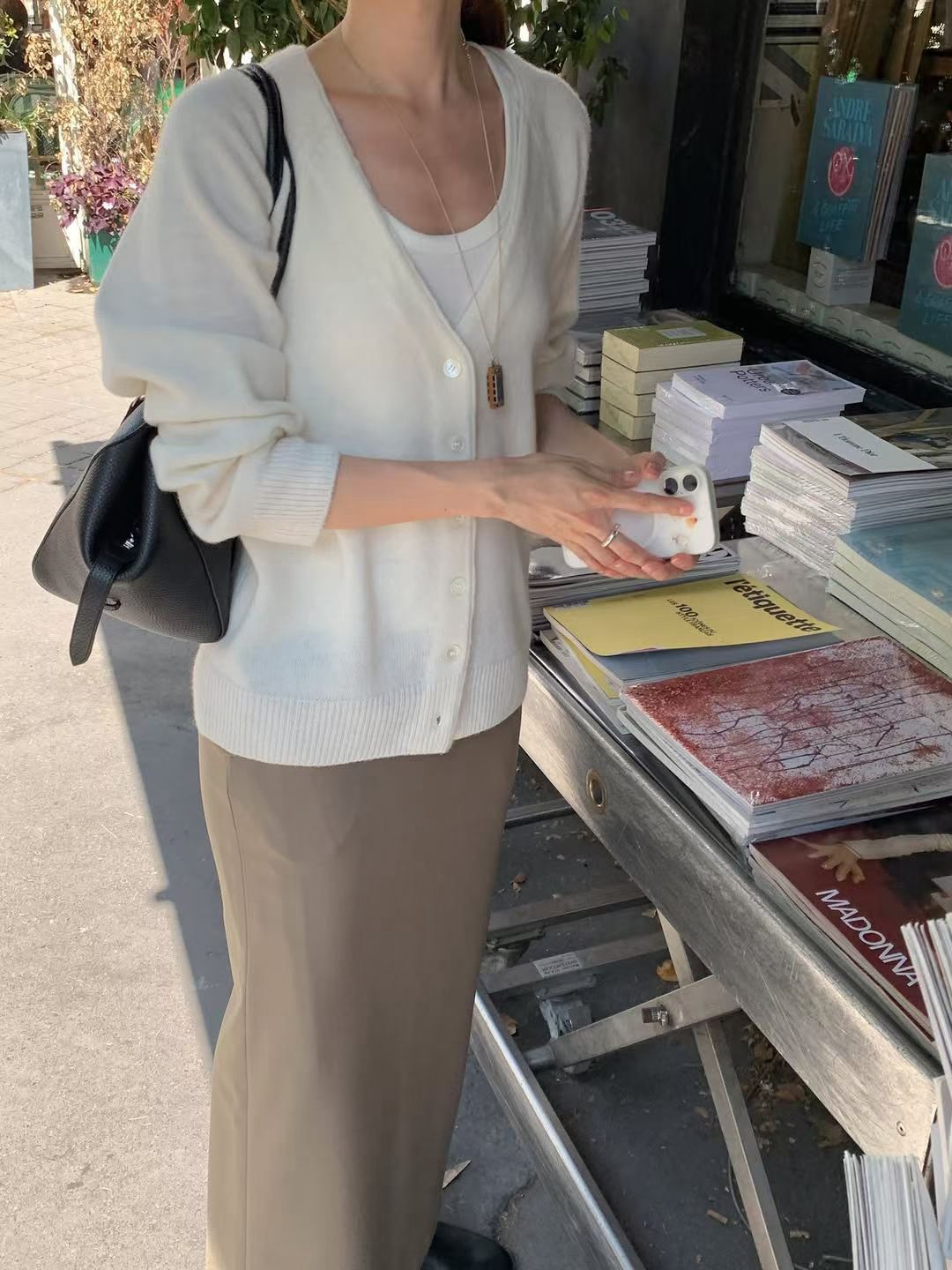 B67.大V家美麗諾V領針織外套