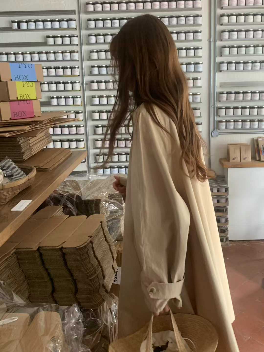 B99.顏值家柔美傘襬長風衣外套