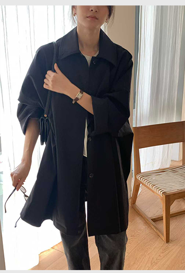 B119.個性袖率性風衣外套
