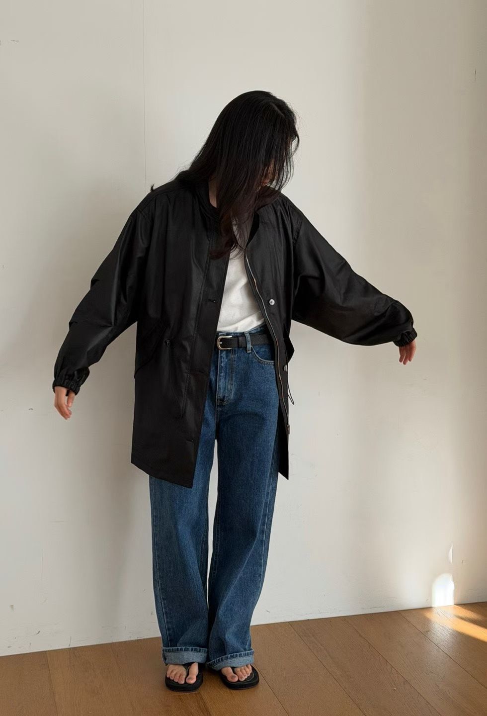 B33.瘦瘦歐膩抽繩立領膝上防風外套