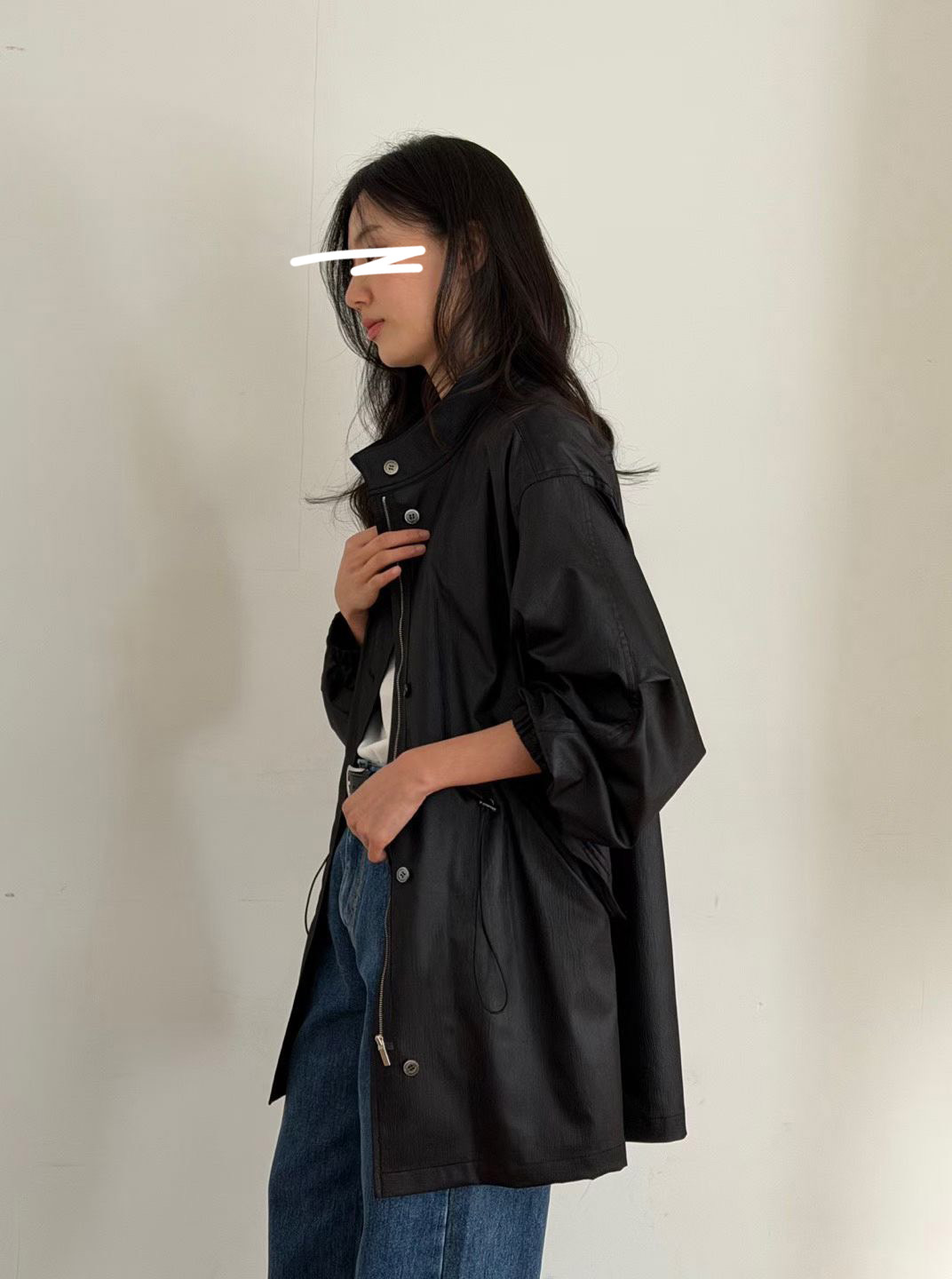 B33.瘦瘦歐膩抽繩立領膝上防風外套