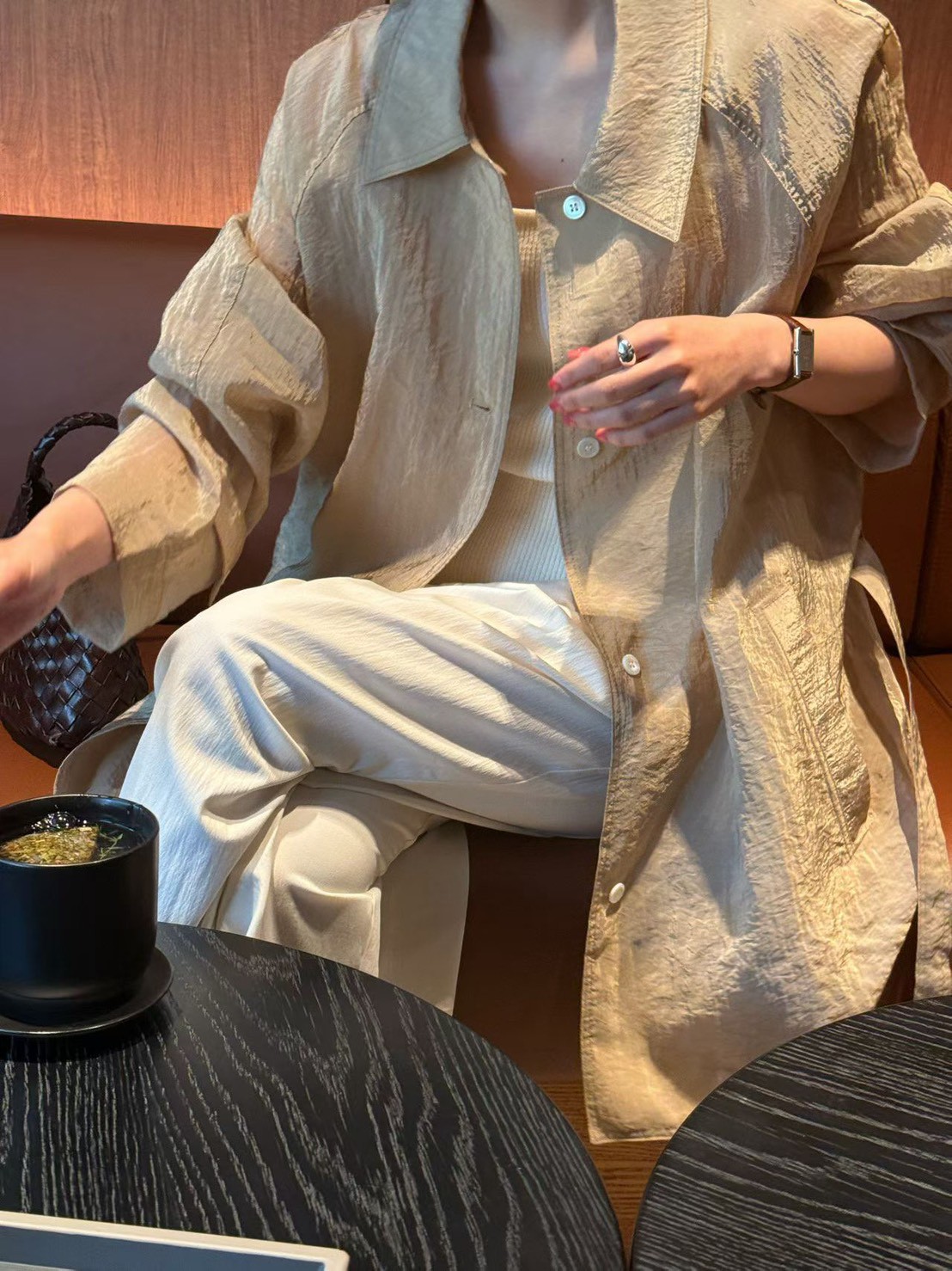 B95.瘦瘦歐膩溫柔微透綁帶外套