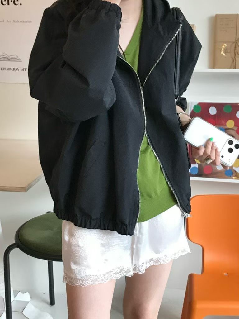 B92.小V家韓妞亮彩防風外套