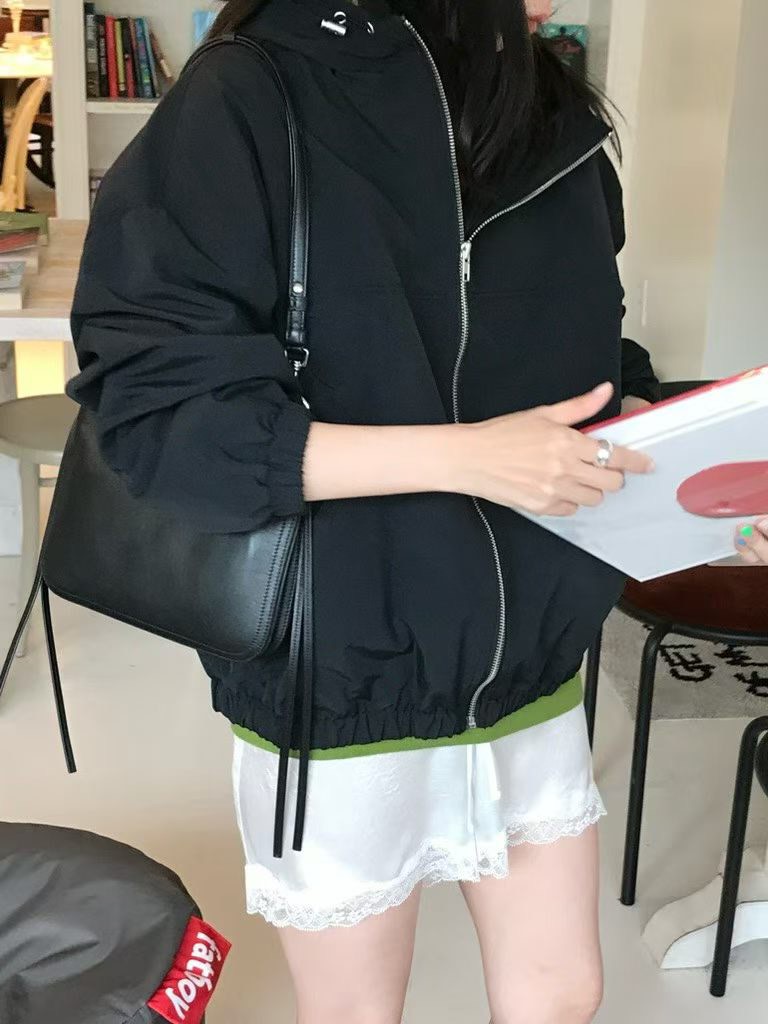 B92.小V家韓妞亮彩防風外套