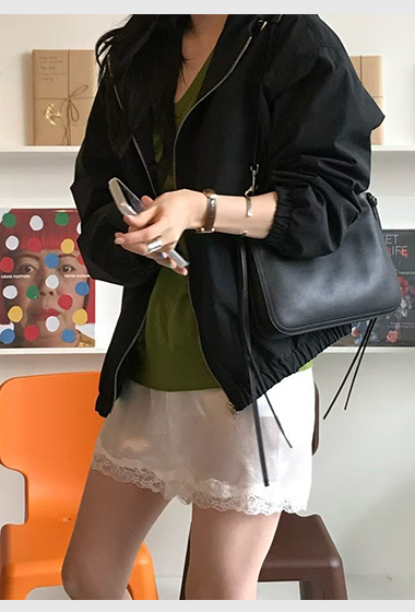 B92.小V家韓妞亮彩防風外套