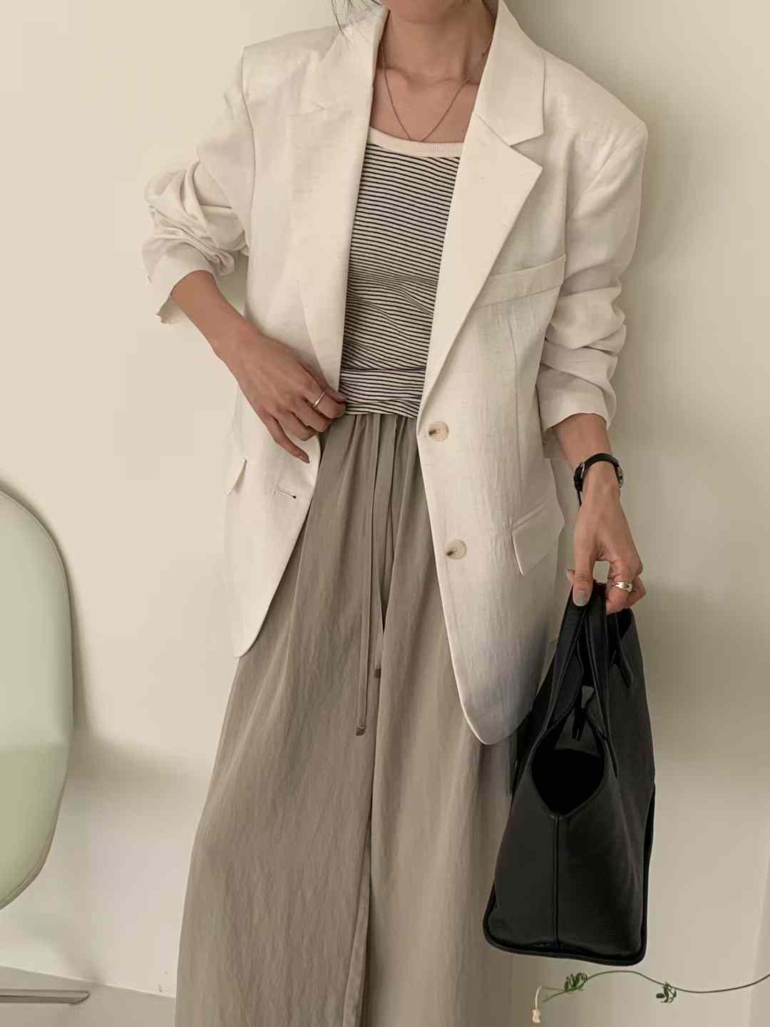 B91.漂亮韓妞俐落西裝外套