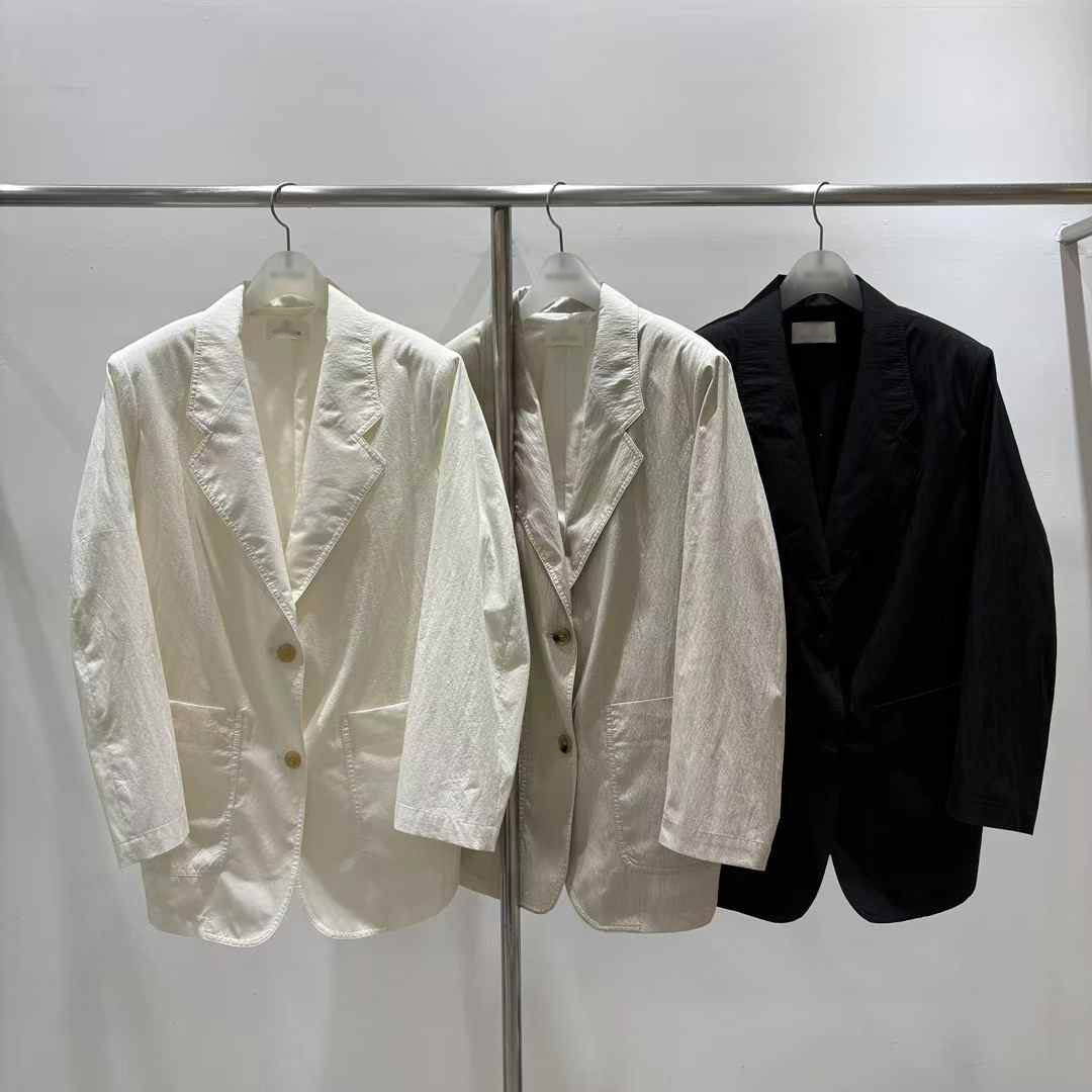 B97.質感家雅緻西裝薄外套