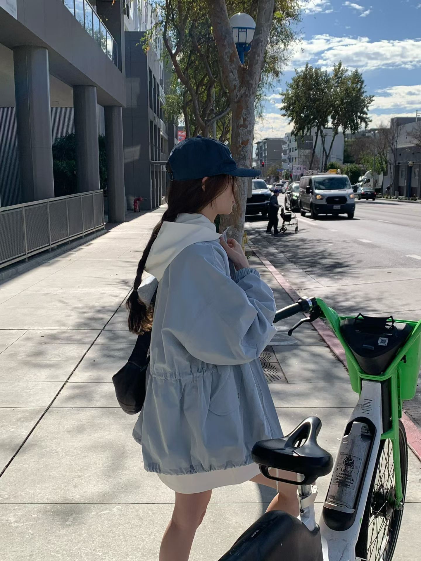 B69.人氣可分開多穿式風衣外套