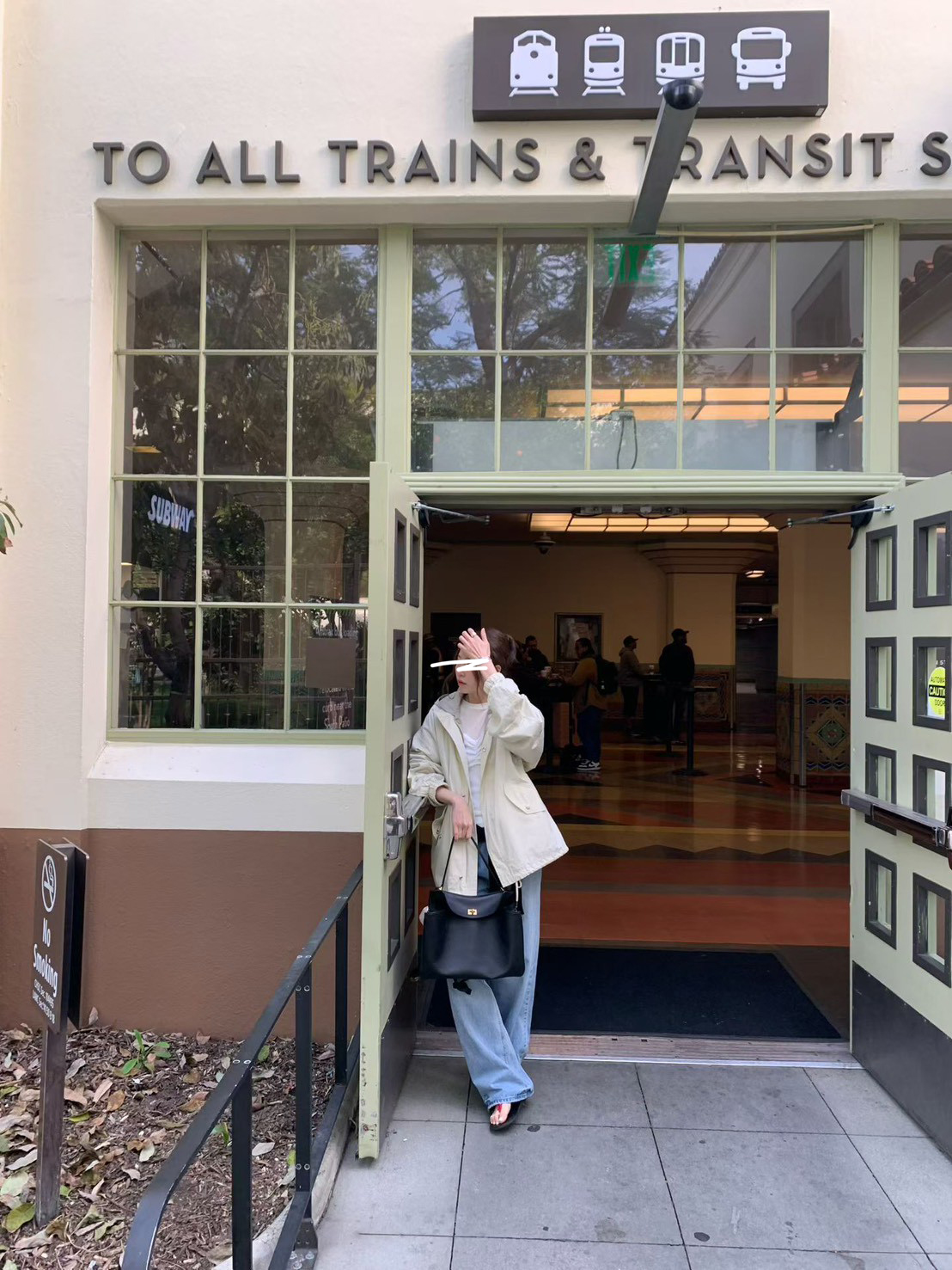 B69.人氣可分開多穿式風衣外套