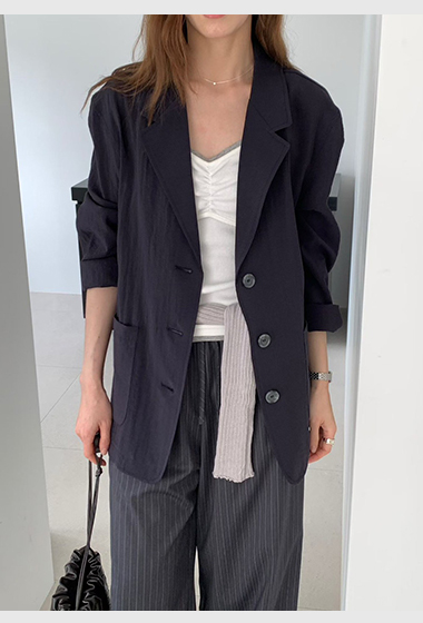 B39.輕薄雙口袋西裝外套