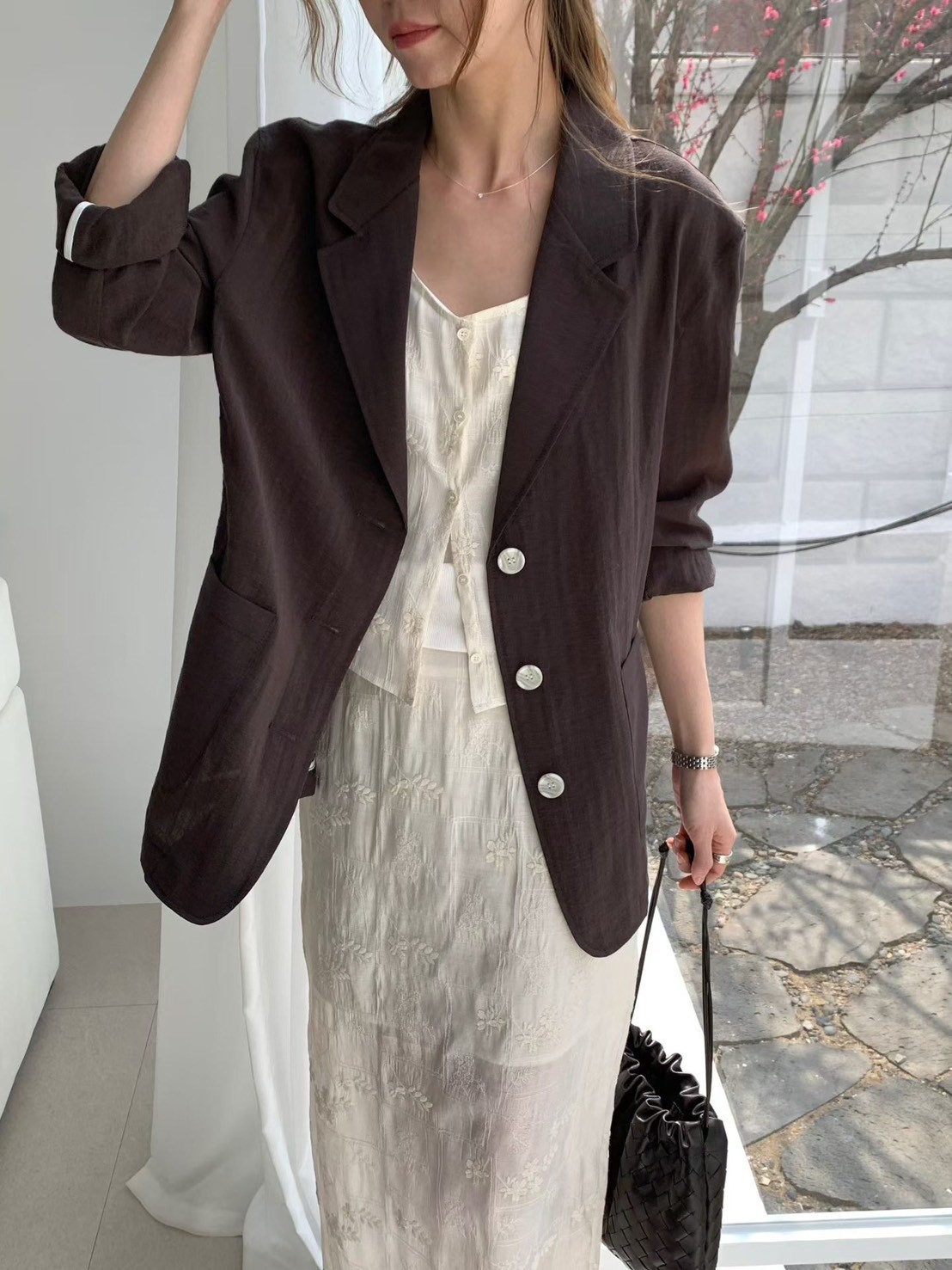 B39.輕薄雙口袋西裝外套