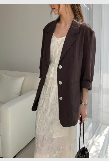 B39.輕薄雙口袋西裝外套