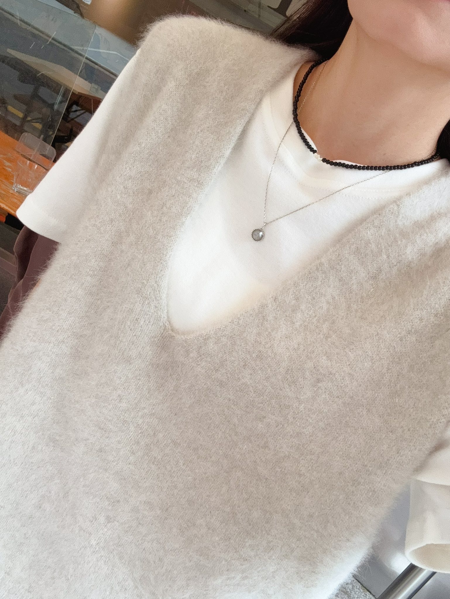 星星家羊毛狐狸V領背心