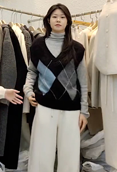 B32.星星家100%羊毛雙格造型背心