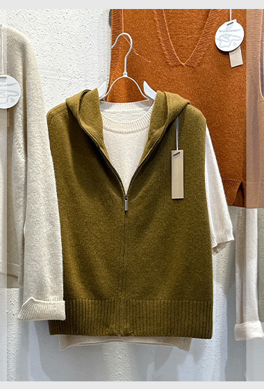 A116.木木家5%CASHMERE連帽拉鍊無縫背心