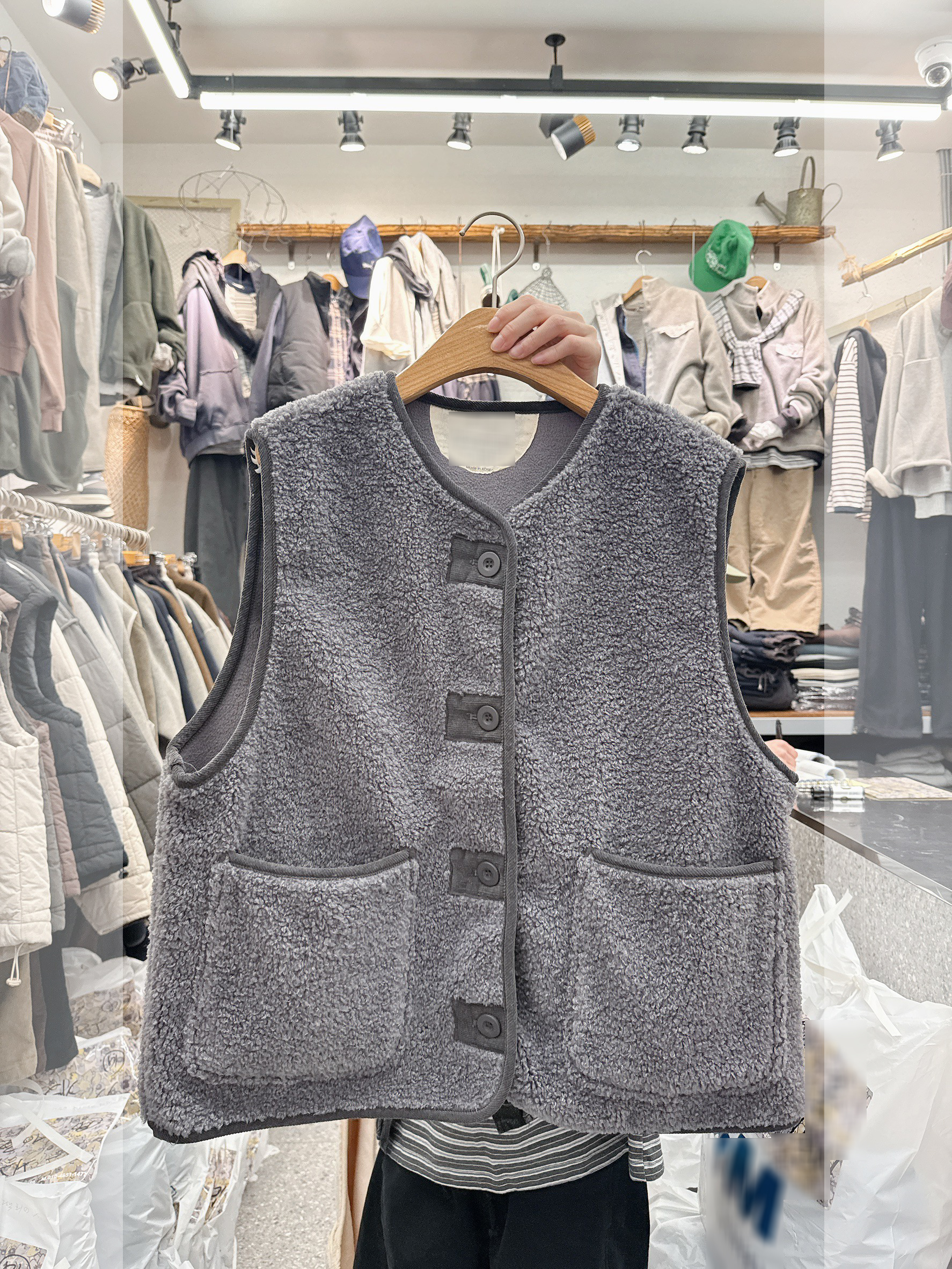 C15.韓國百搭QQ毛口袋背心