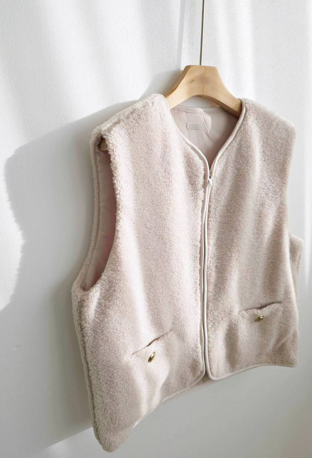 C27.QQ毛雙口袋拉鍊百搭背心