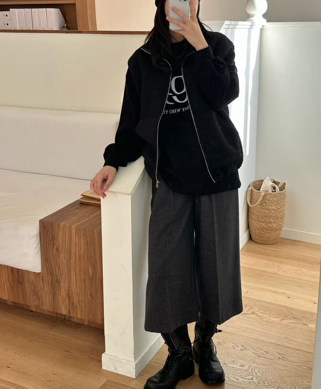 A41.俐落女孩拉鍊背心外套