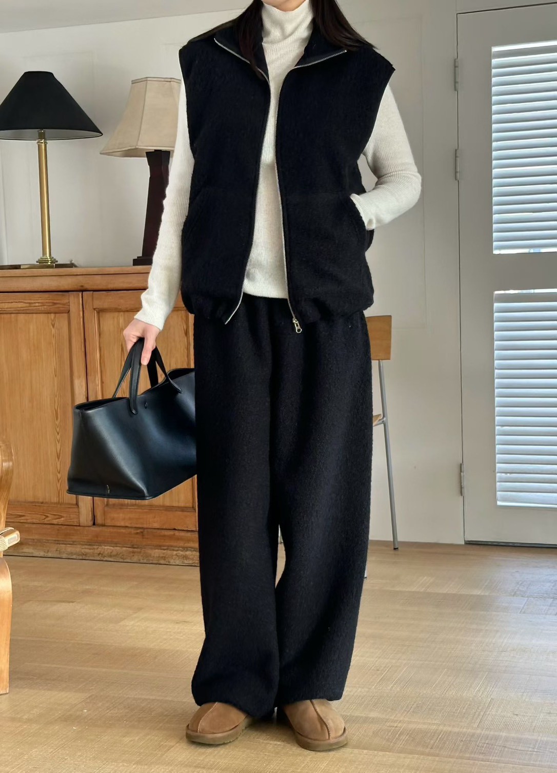 A41.俐落女孩拉鍊背心外套