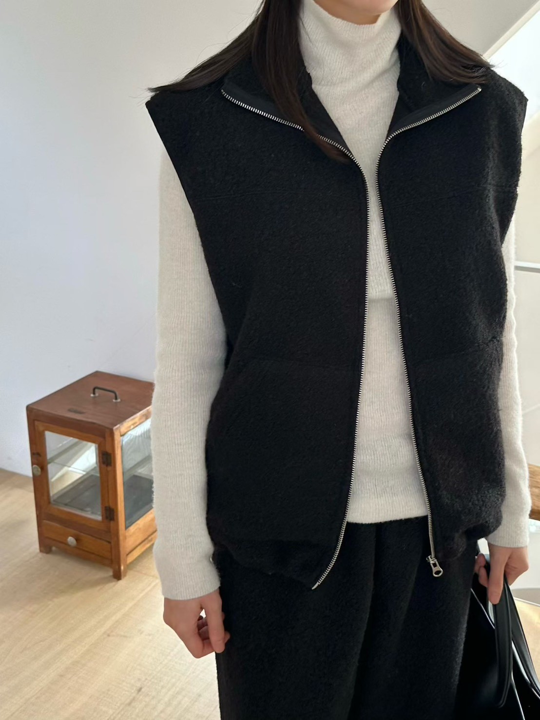 A41.俐落女孩拉鍊背心外套