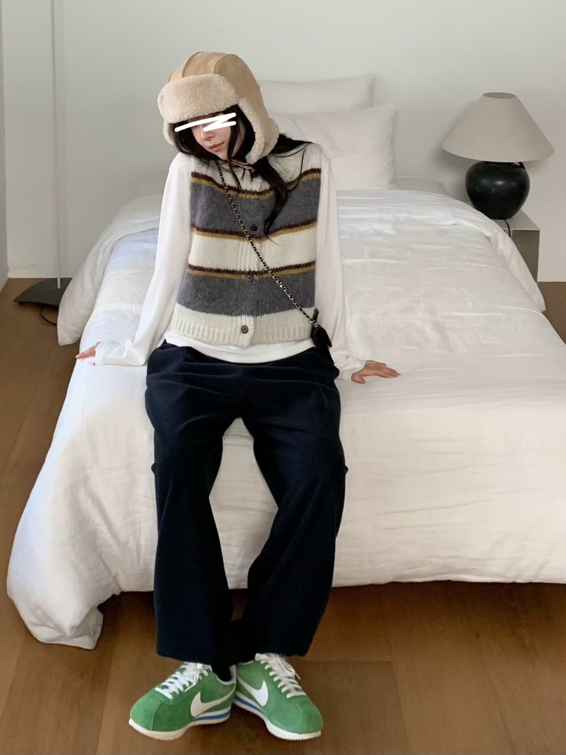 A04.小V家彩色條紋羊毛背心