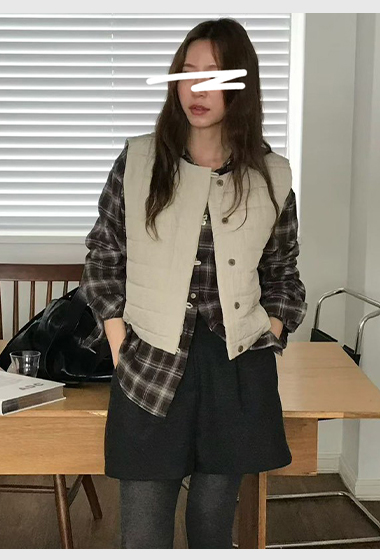 A72.輕巧女孩格子鬆餅背心