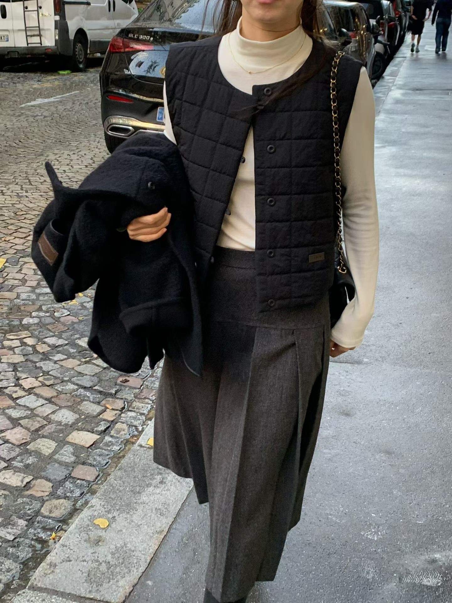 A72.輕巧女孩格子鬆餅背心