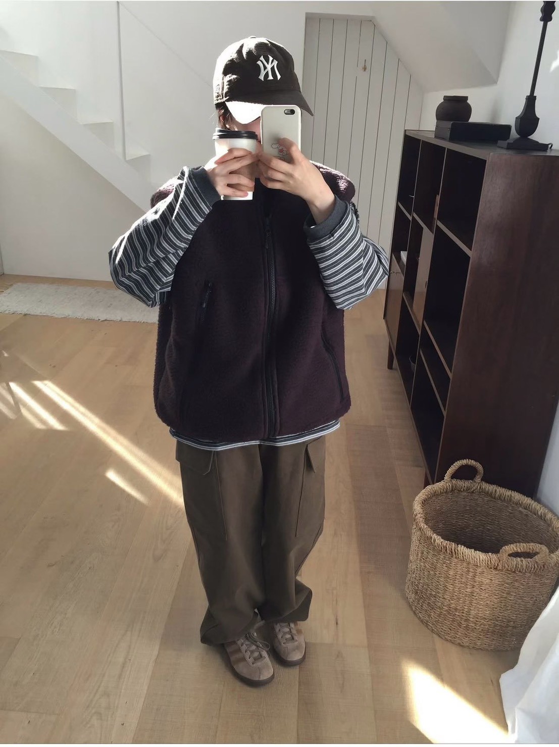 B18.小包肩立領毛毛背心外套