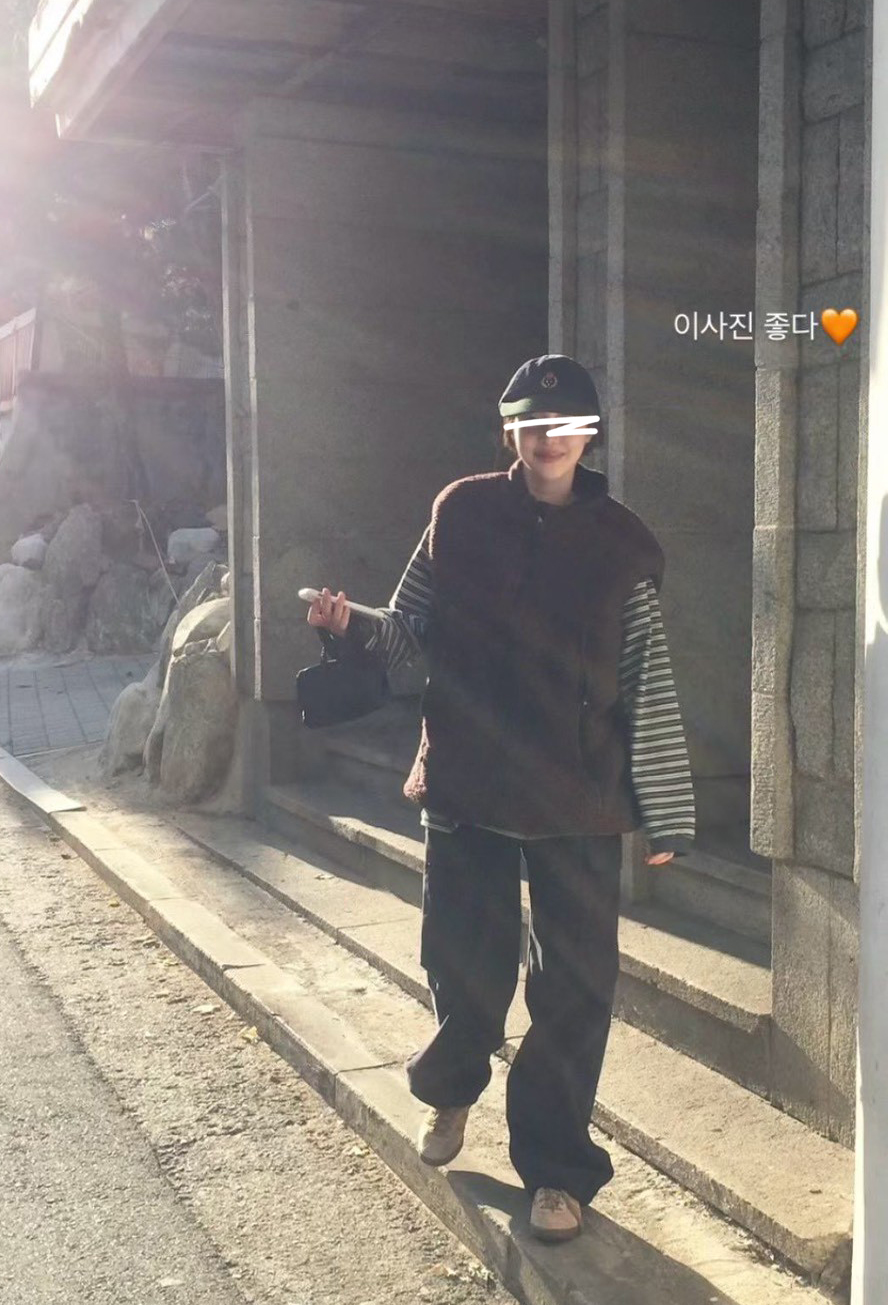 B18.小包肩立領毛毛背心外套