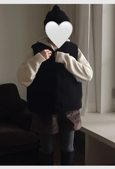 B20.兩面穿排釦羊羔毛背心外套