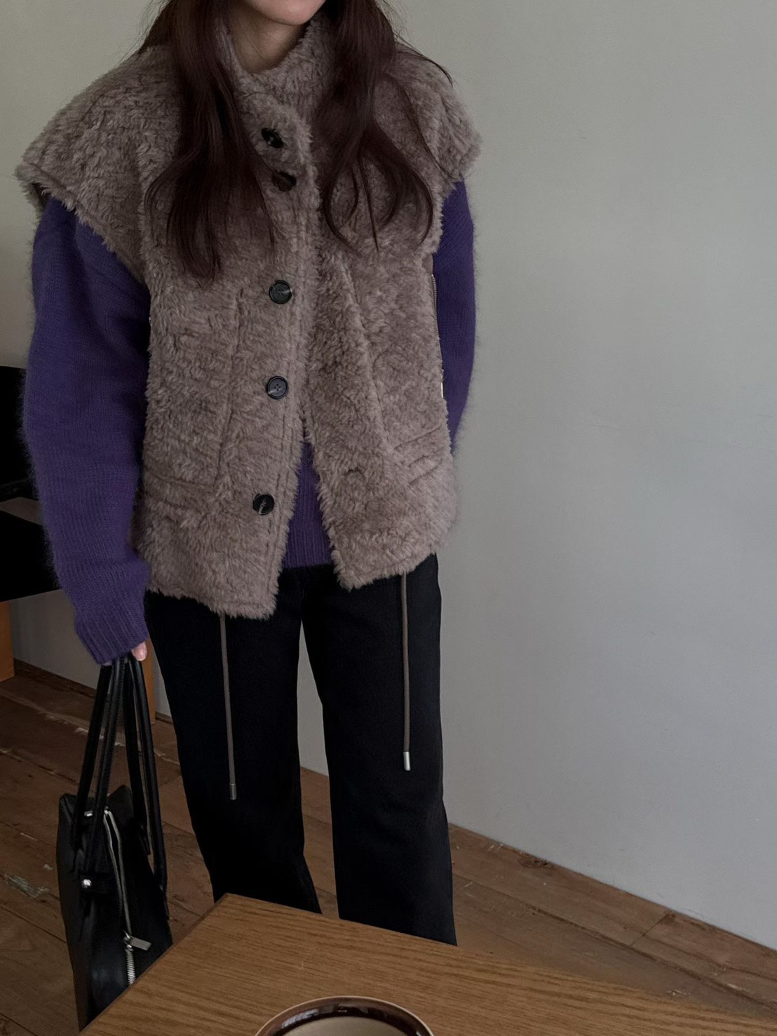 B60.正反2WAY羊羔毛包肩大口袋背心