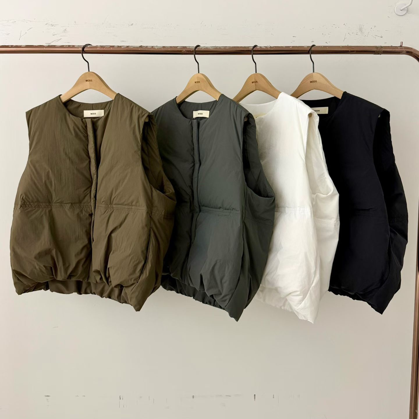 B95.簡約無領鵝絨背心