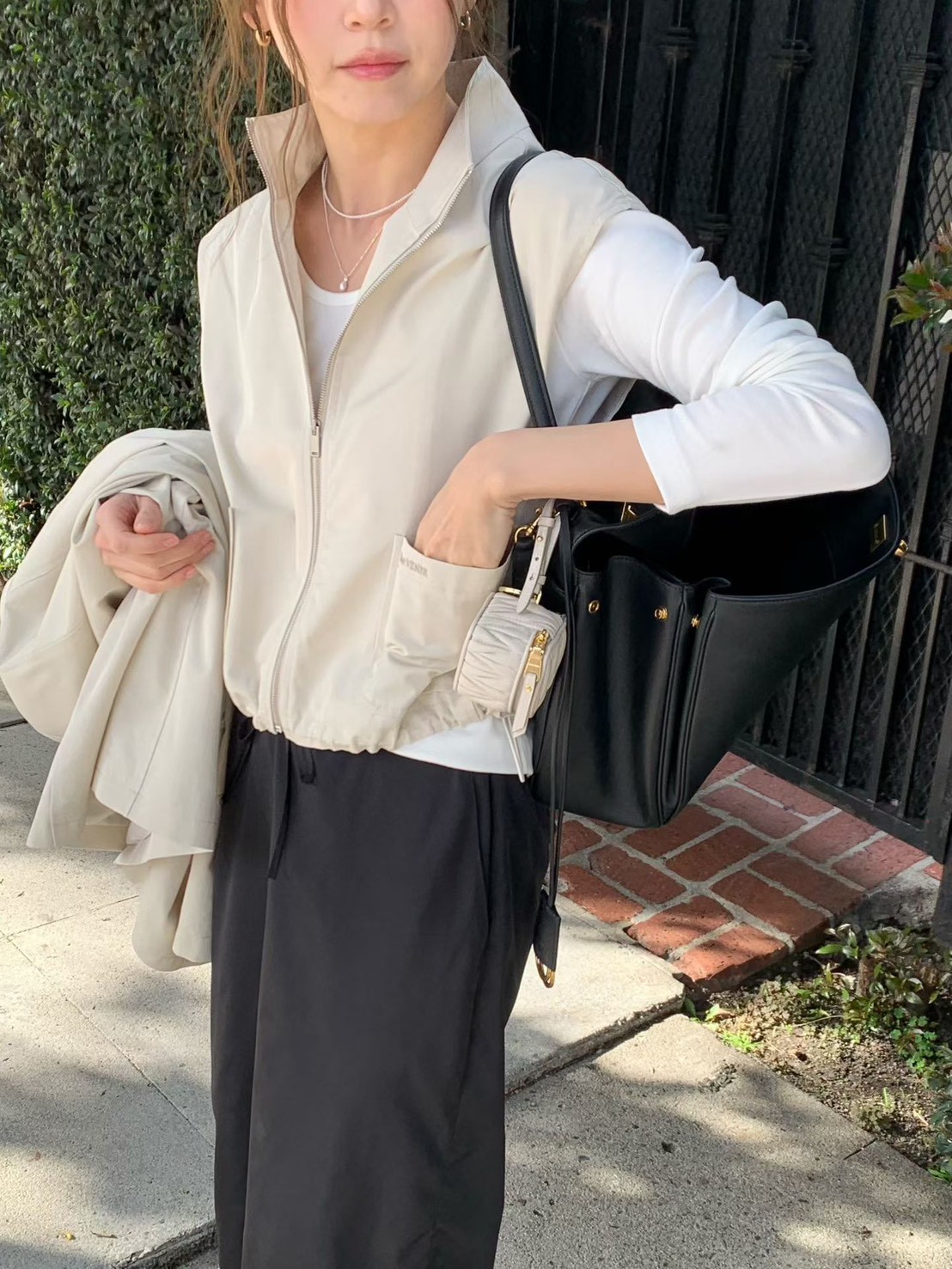 B61.時尚好搭立領包肩口袋背心