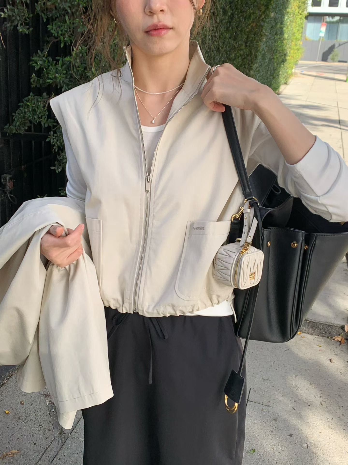 B61.時尚好搭立領包肩口袋背心