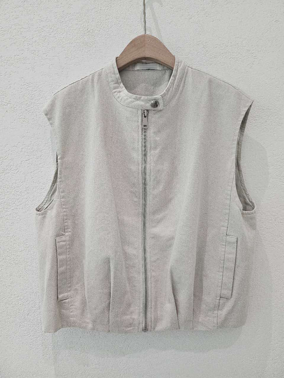 A84.星星家拉鍊小立領背心外套