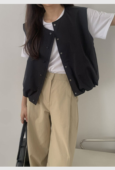 B69.小臉歐膩好搭背心外罩