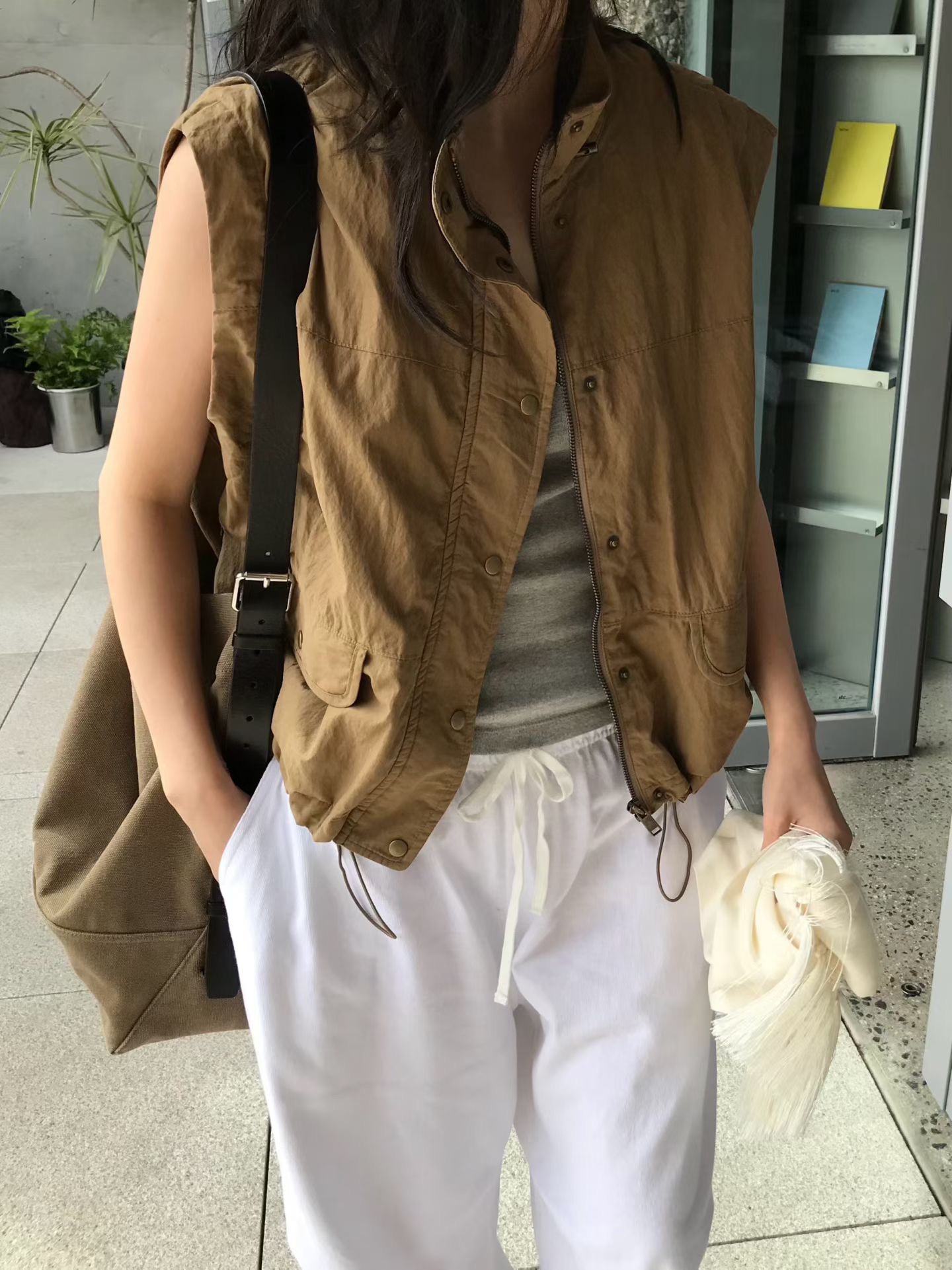 B96.小V家工裝口袋夾克背心