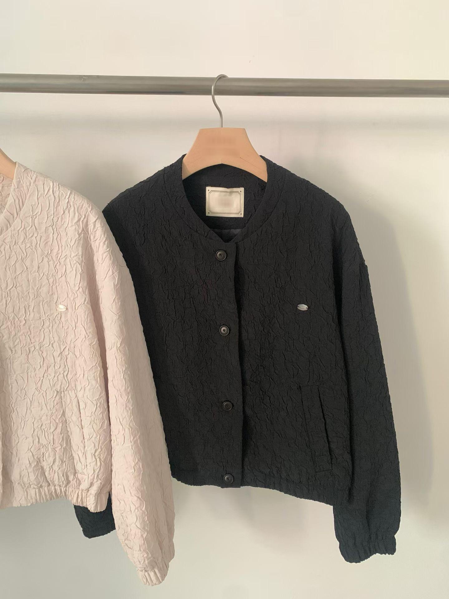 B67.甜美精緻壓紋棒球外套