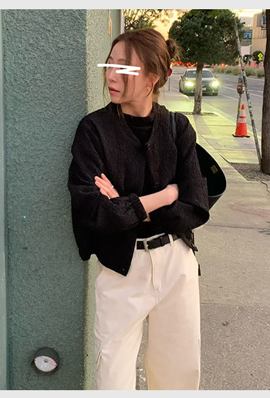 B67.甜美精緻壓紋棒球外套