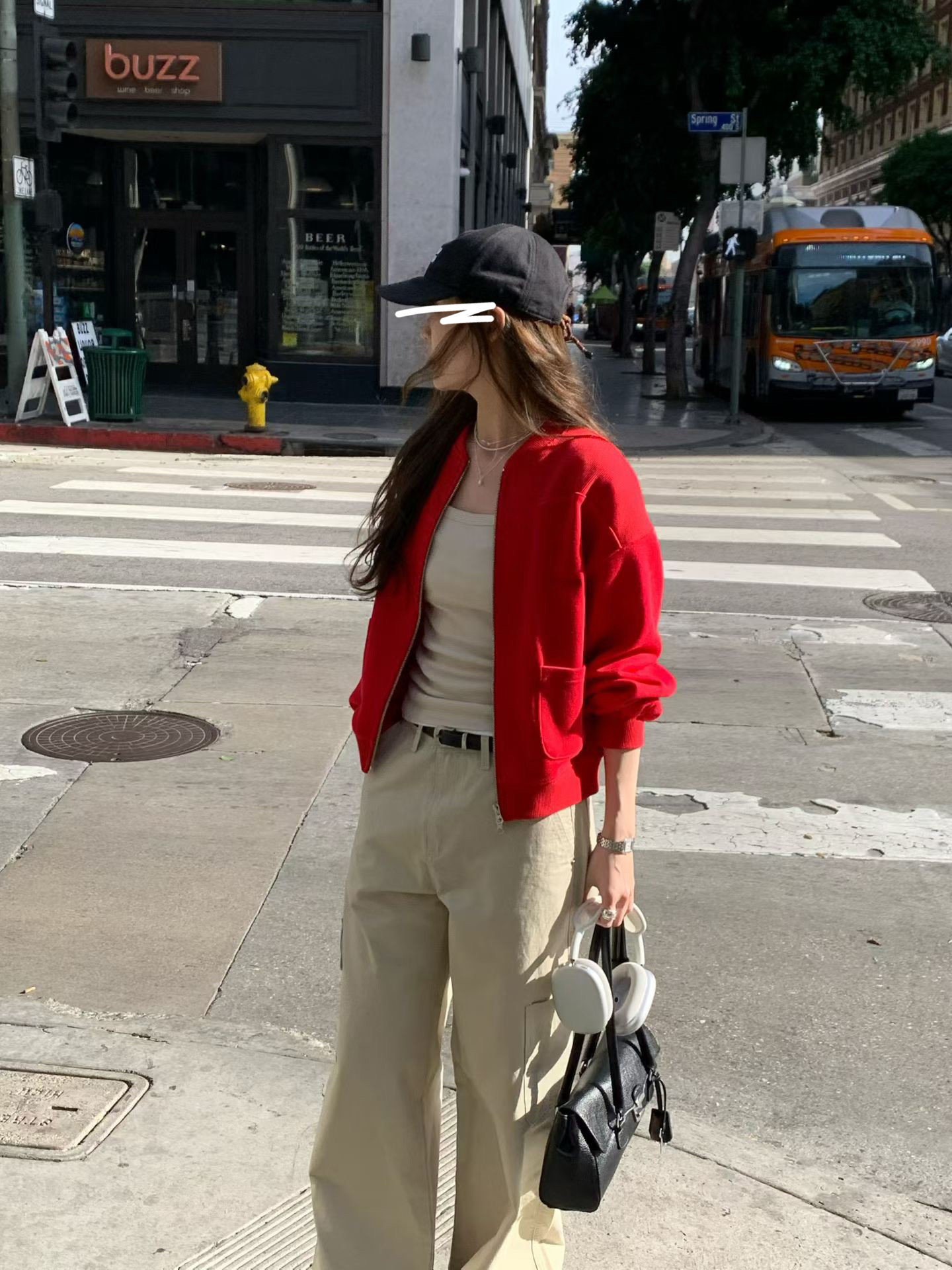 B65.出遊亮彩自信棒球外套