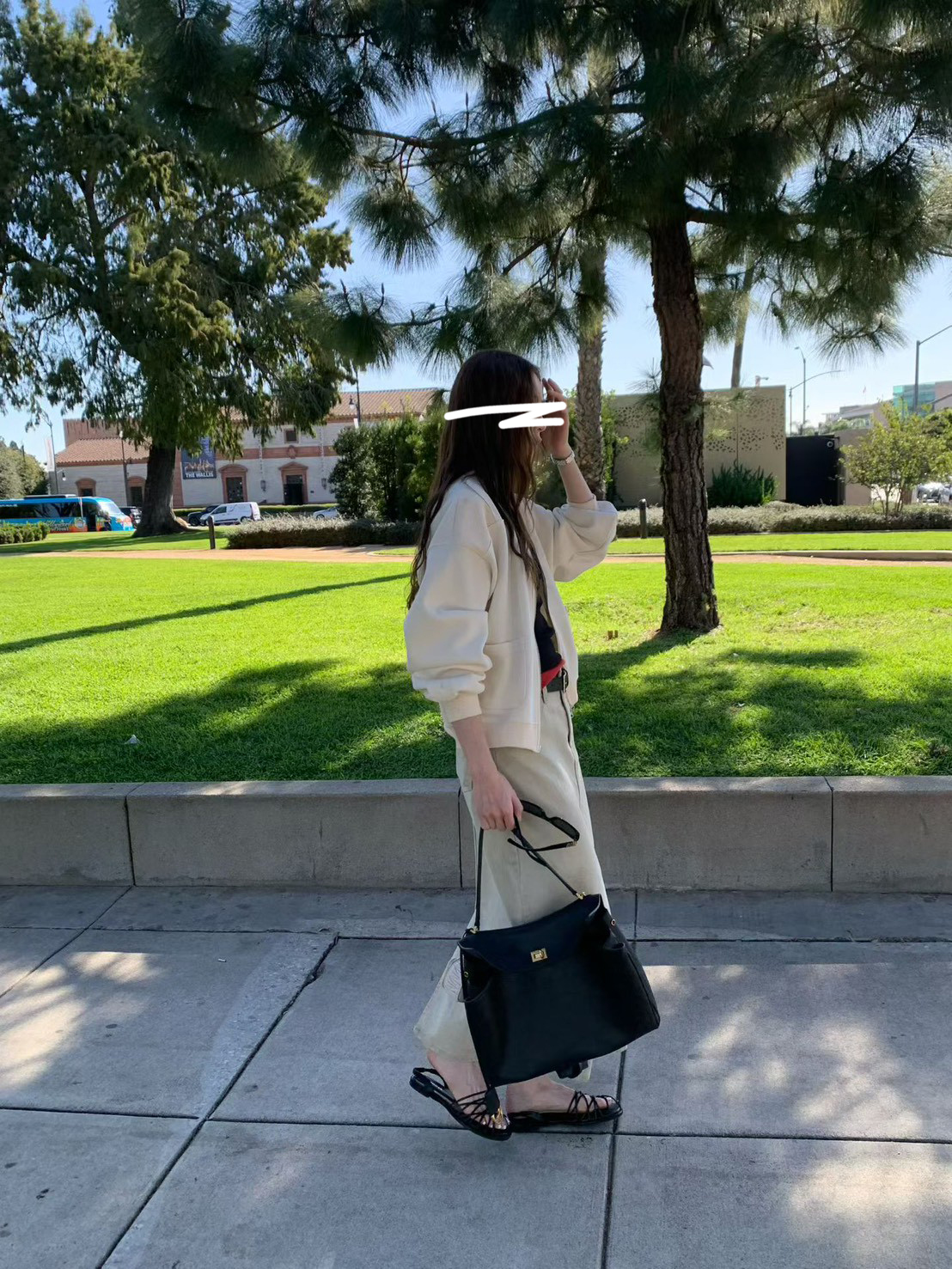 B65.出遊亮彩自信棒球外套