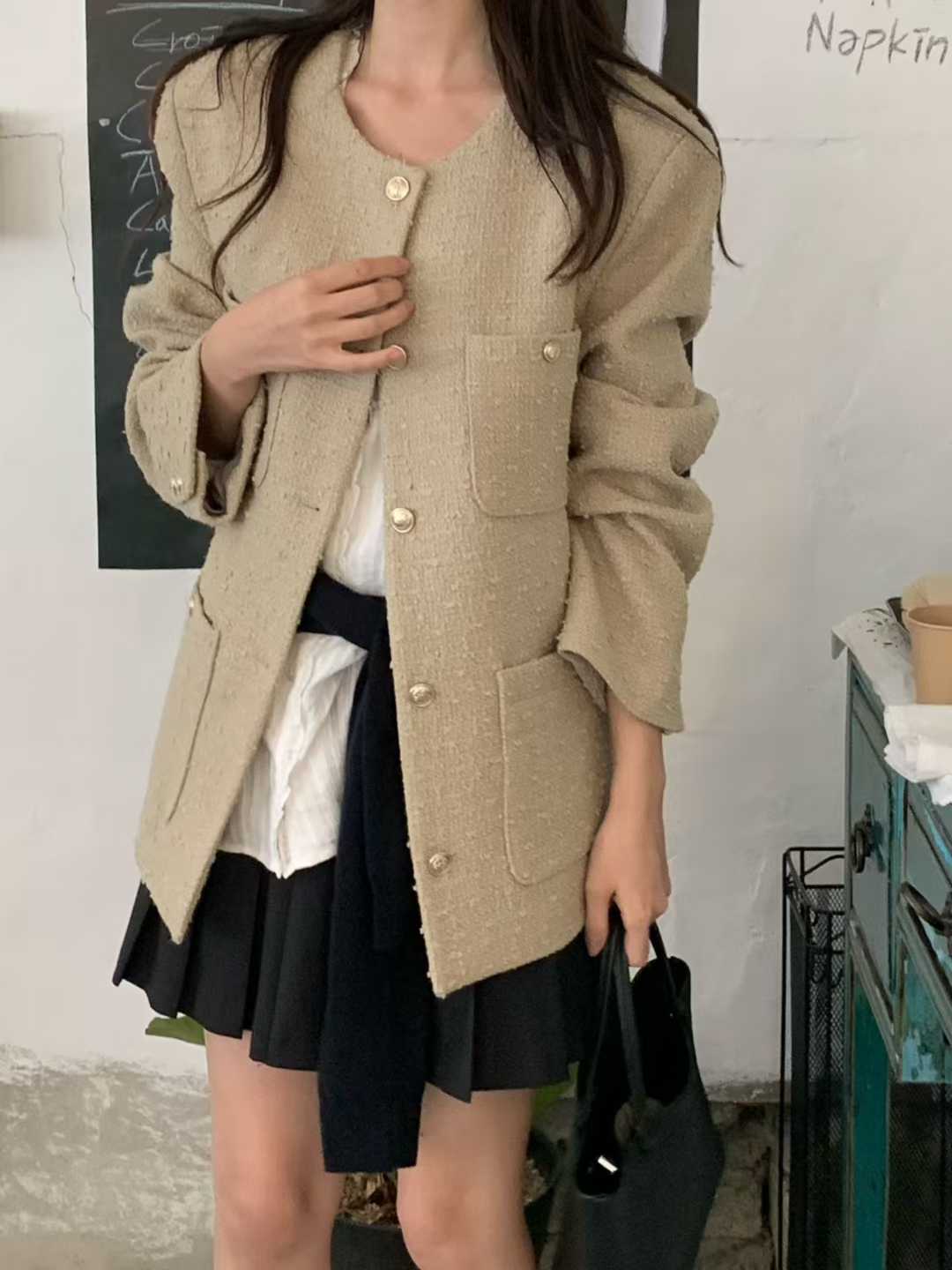 A68.小V家30%WOOL金釦小香外套