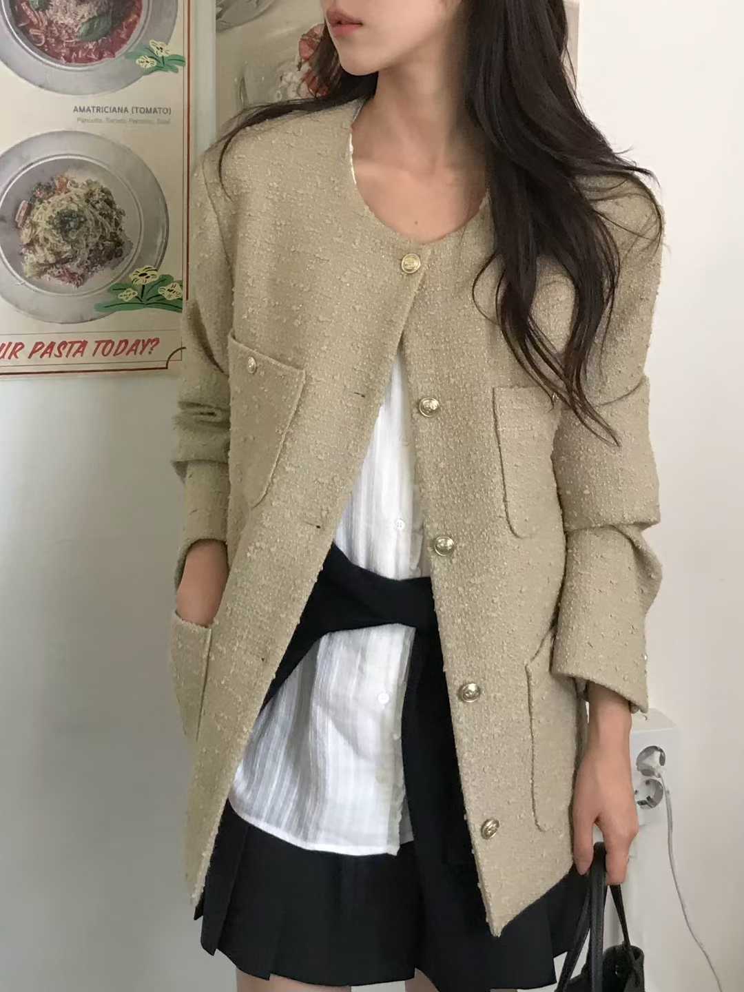 A68.小V家30%WOOL金釦小香外套