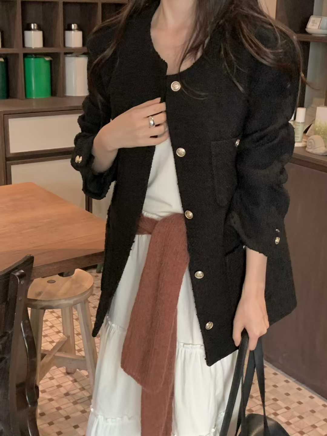 A68.小V家30%WOOL金釦小香外套