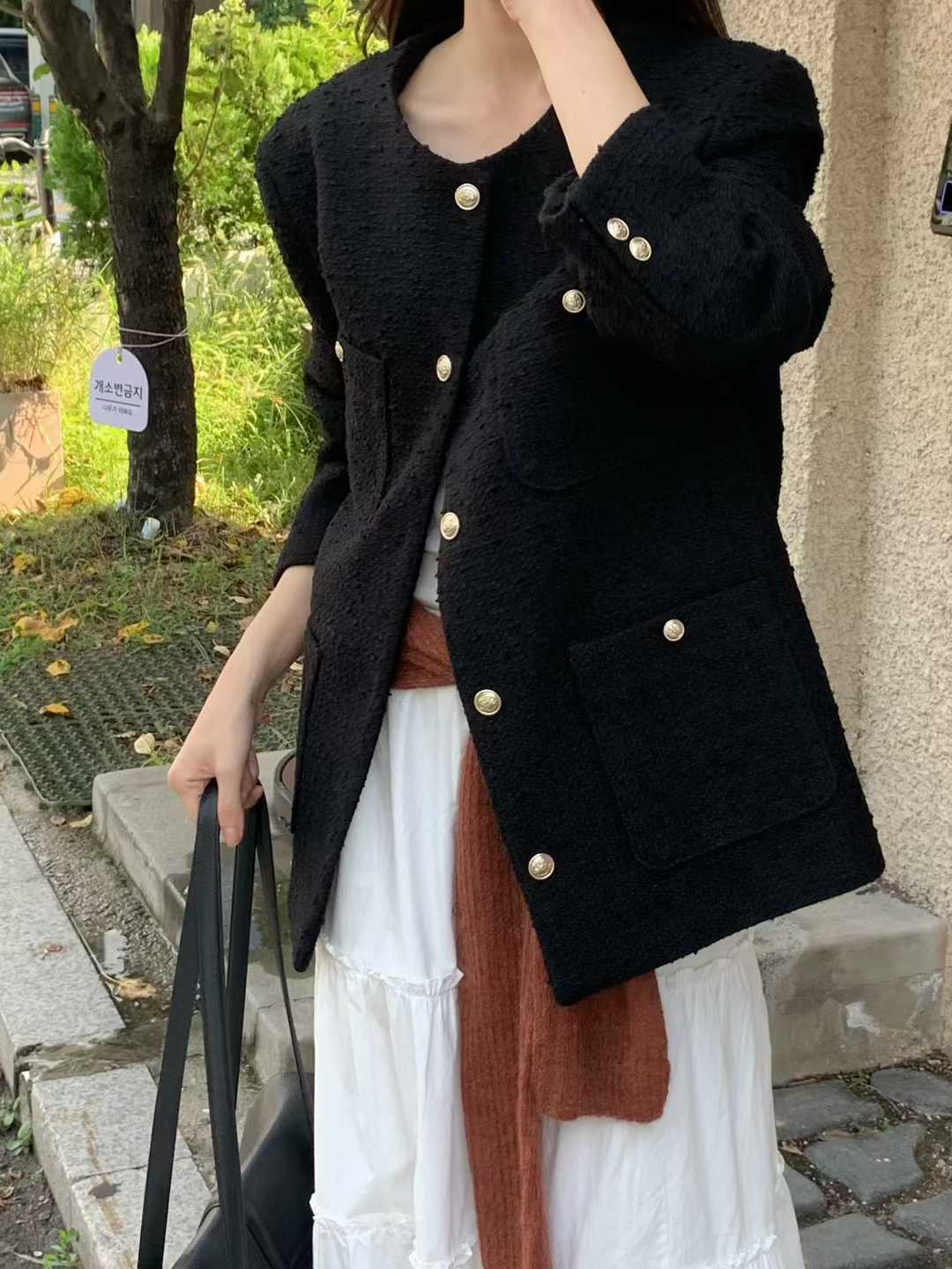 A68.小V家30%WOOL金釦小香外套