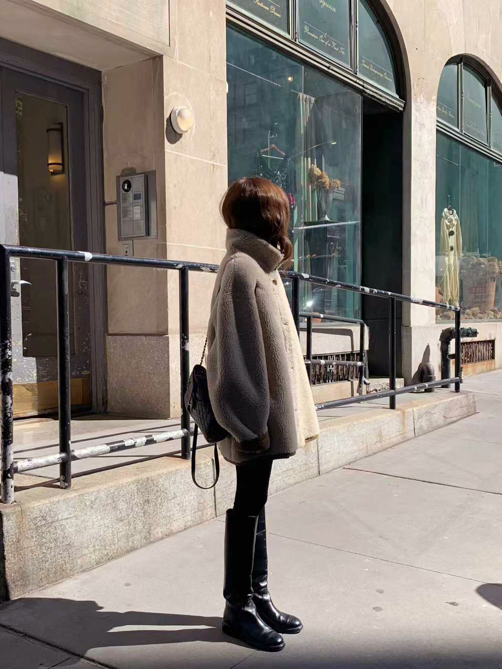 A20.顏值家可愛正反麂皮QQ毛外套