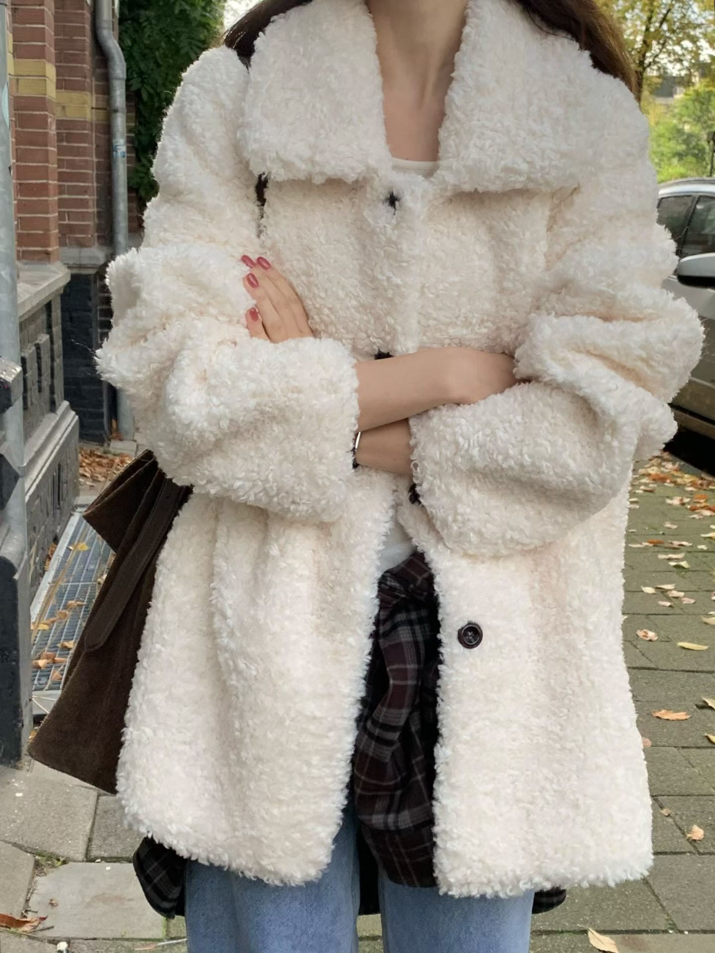 A10.小V家甜美翻領QQ毛中長外套