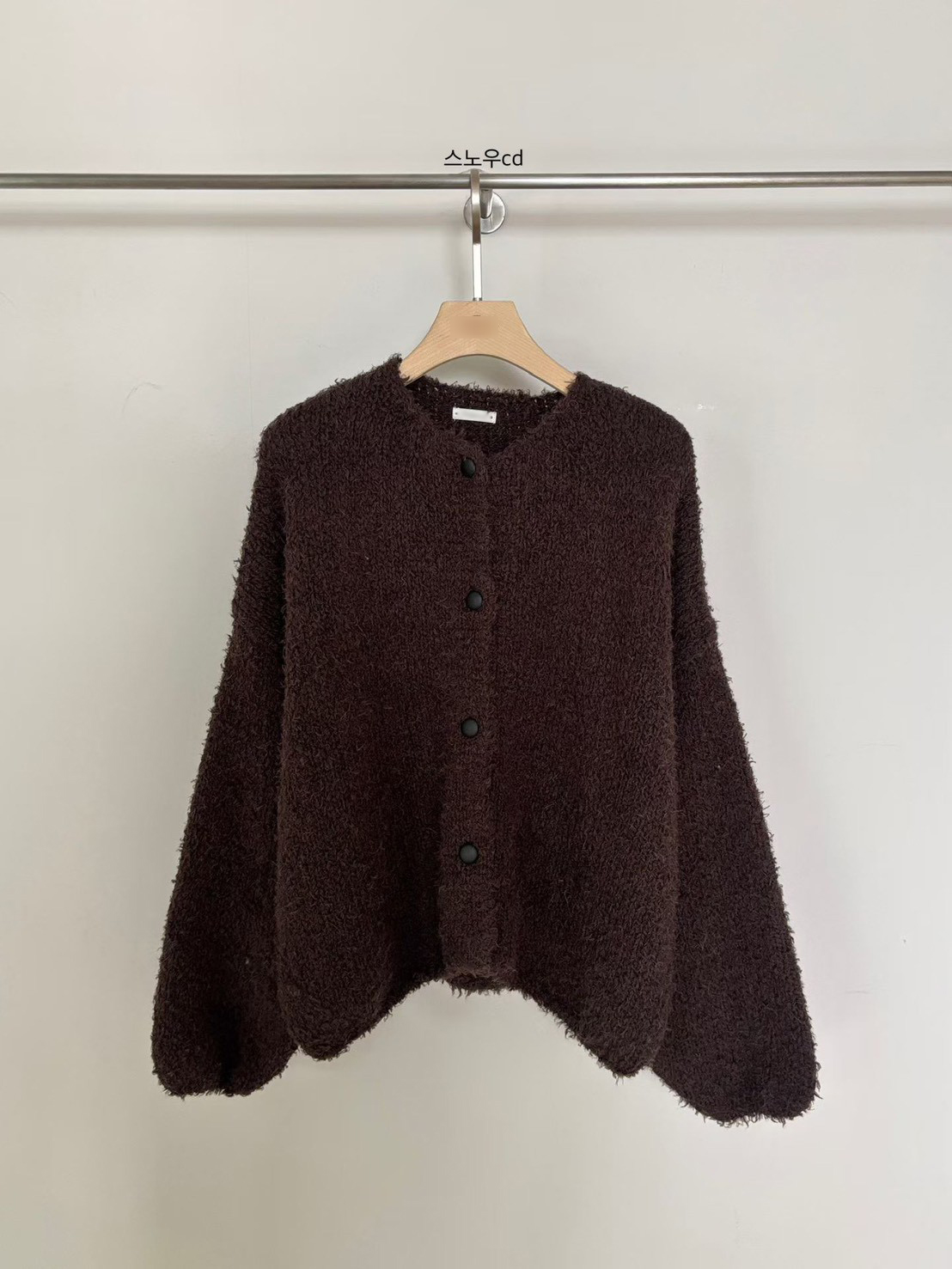 A18.小V家柔美圓領駝羊毛毛衣外套