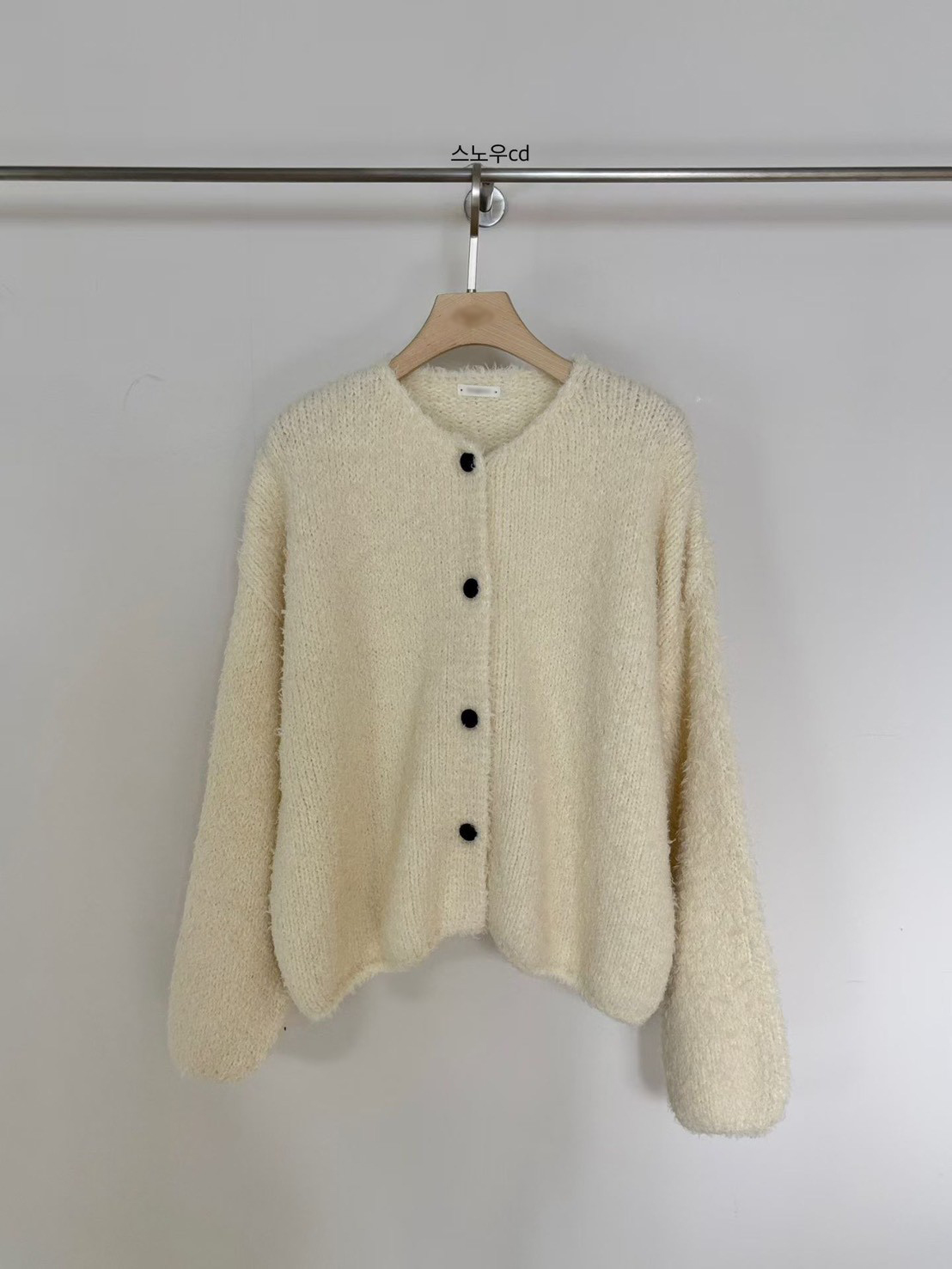 A18.小V家柔美圓領駝羊毛毛衣外套